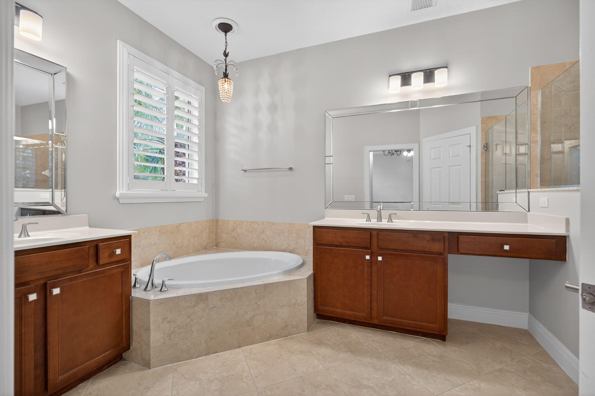 PALOMA - Residential Lease