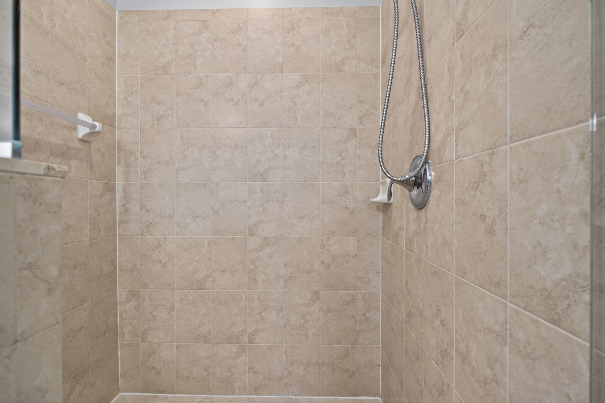 PALOMA - Residential Lease