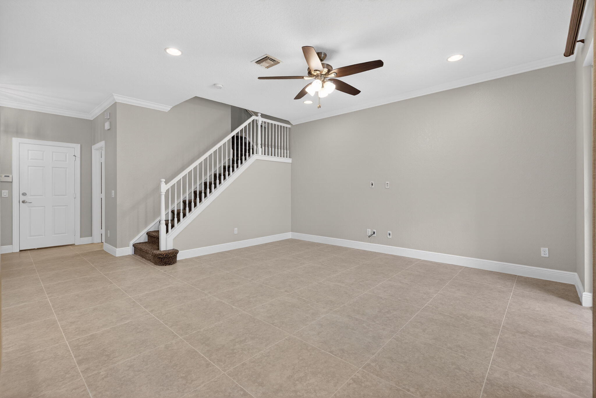 PALOMA - Residential Lease