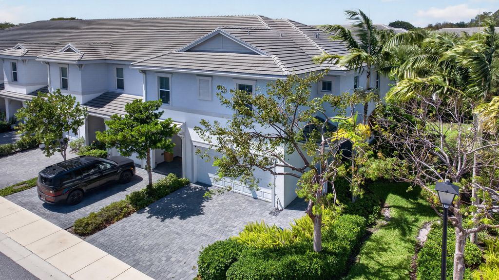 Photo of 1835 Sandpiper Pointe Place, Deerfield Beach, FL 33442 (MLS # B26019142)