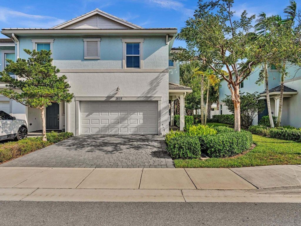 Photo of 1835 Sandpiper Pointe Place, Deerfield Beach, FL 33442 (MLS # B26019142)