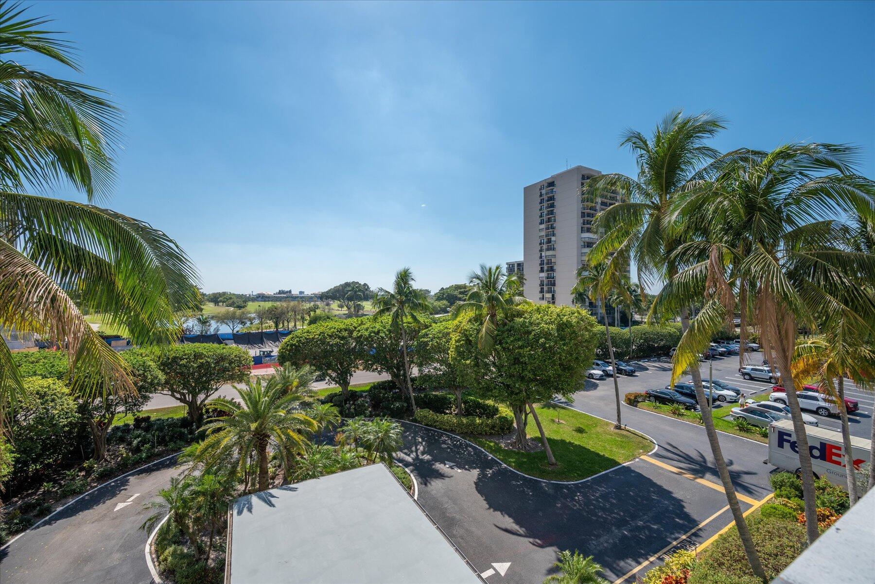 LANDS OF THE PRESIDENT CONDO 3 - Residential