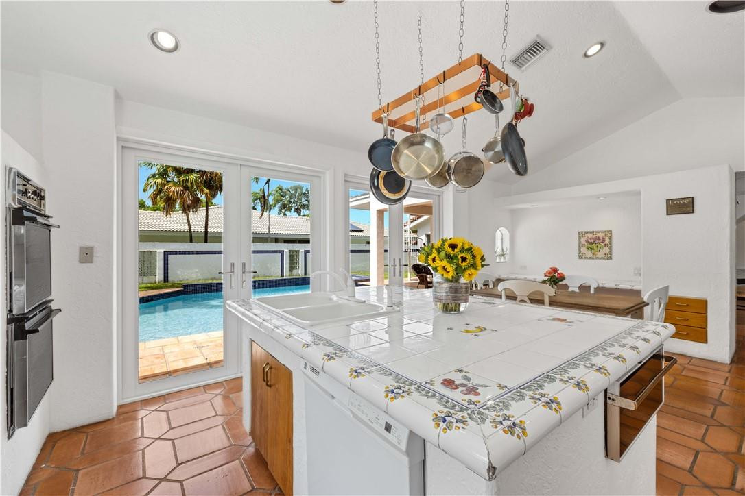 Emerald Hills Sec 3 83-27 - Residential