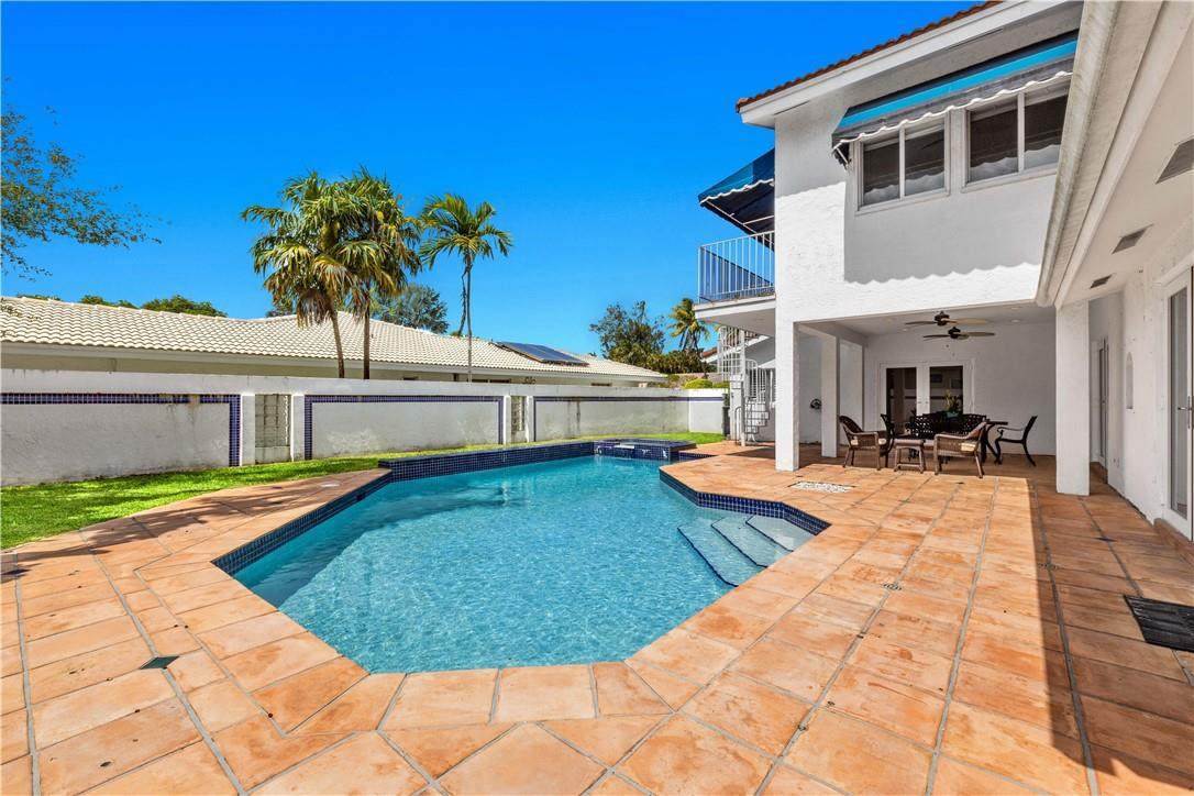 Emerald Hills Sec 3 83-27 - Residential