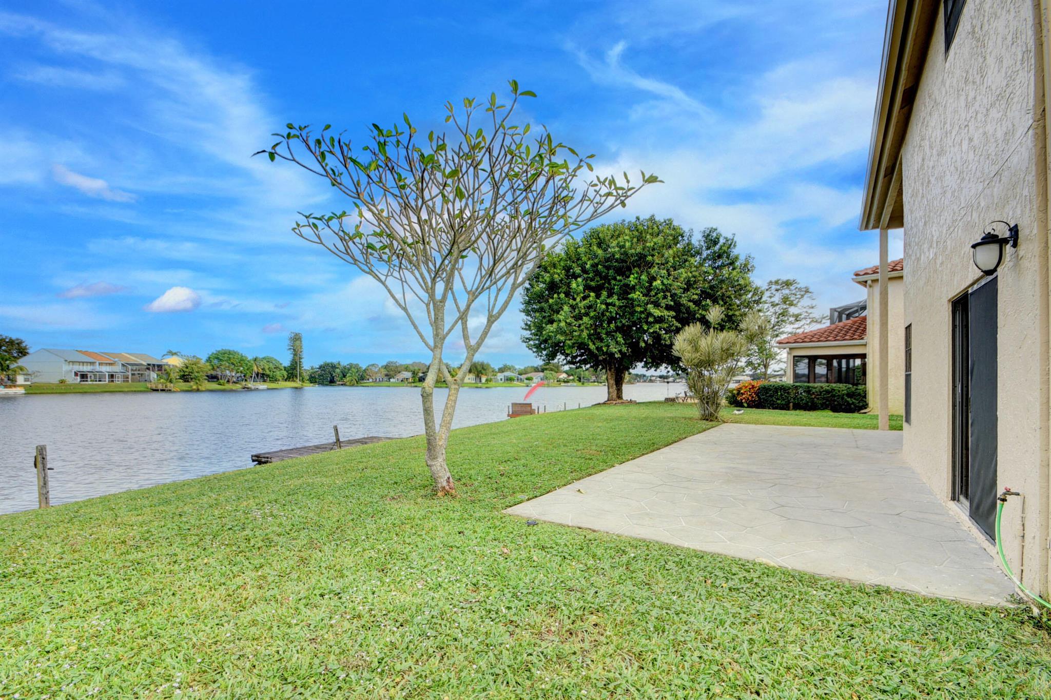 WELLINGTON LAKES - Residential Lease