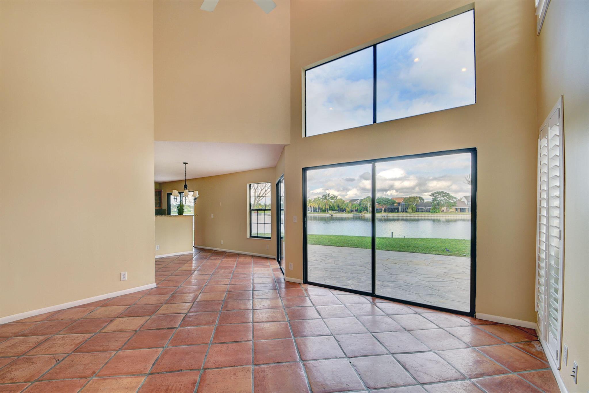 WELLINGTON LAKES - Residential Lease