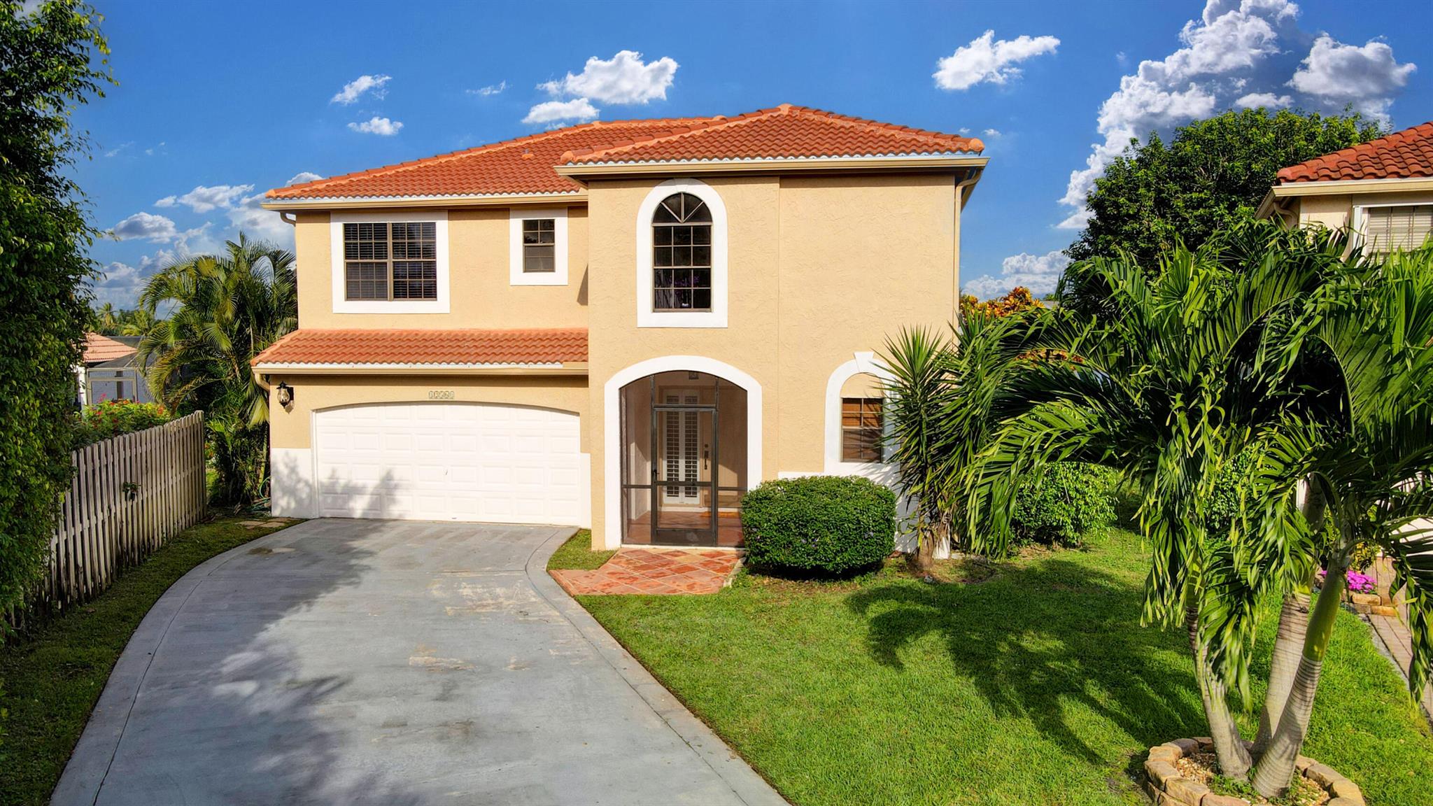 WELLINGTON LAKES - Residential Lease