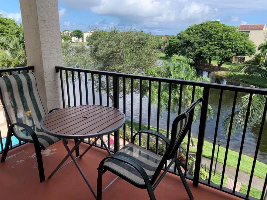Beautiful large 2 bedroom on-suite condo overlooking the lake, fountain and pool. Close to EVERYTHING! Approximately 1.3 miles to the beach and 1 1/2 miles to trendy Atlantic Avenue. 1 pet allowed (total of 20 pounds). Turnkey and ready to provide a great oasis to get away from the cold winter. This is the place to stay...won't last long!! Electric, basic cable & wifi will be paid by the landlord - 650 and up credit score required by the HOA.