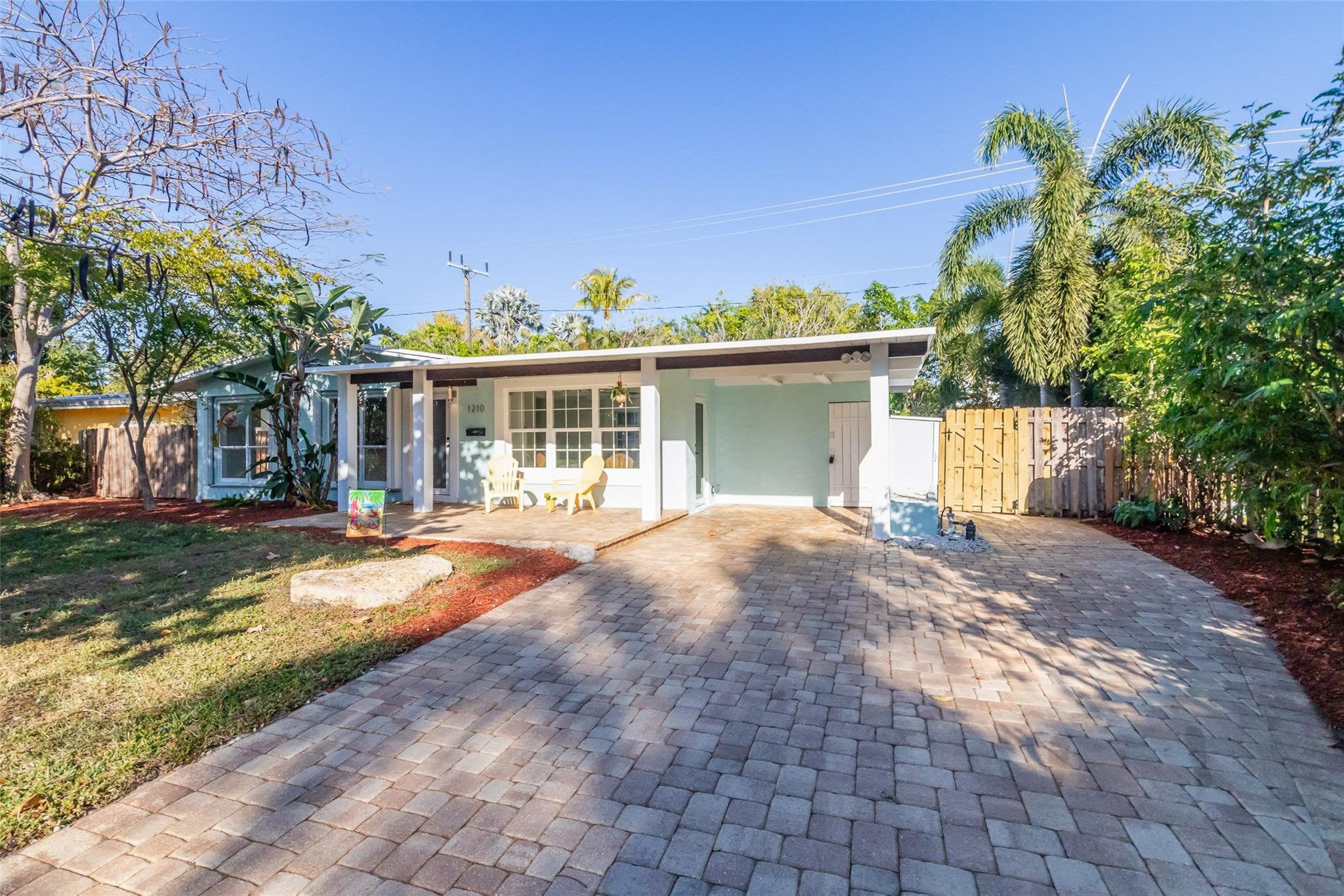 1210 NE 26th Terrace