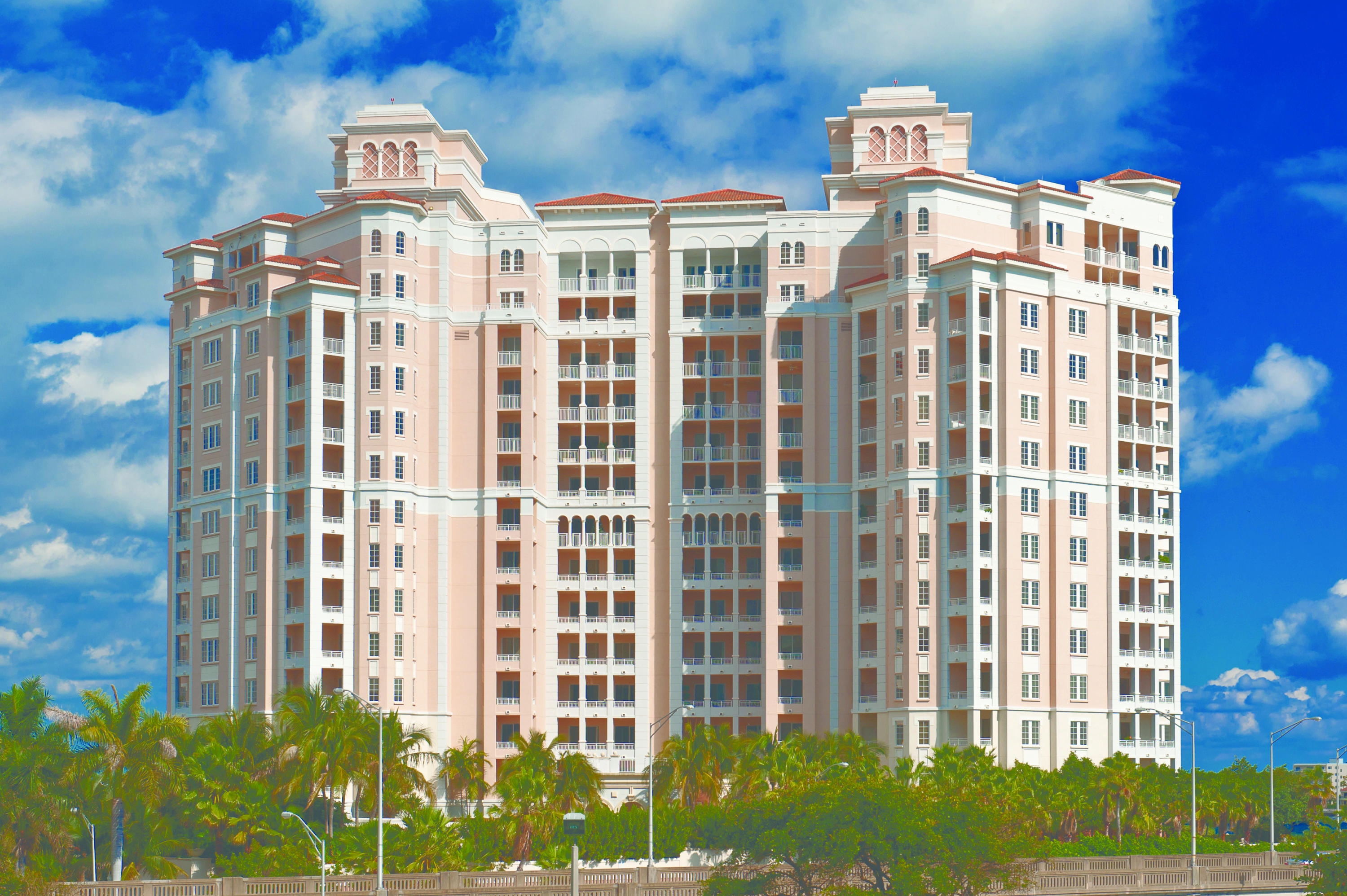 ONE WATERMARK PLACE OF THE PALM BEACHES CONDOMINIU - Residential