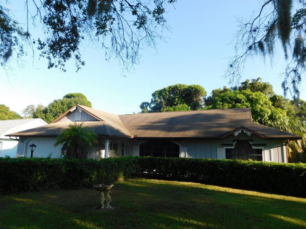 Photo of 8000 Santa Clara Boulevard, Fort Pierce, FL 34951 (MLS # R10922081)