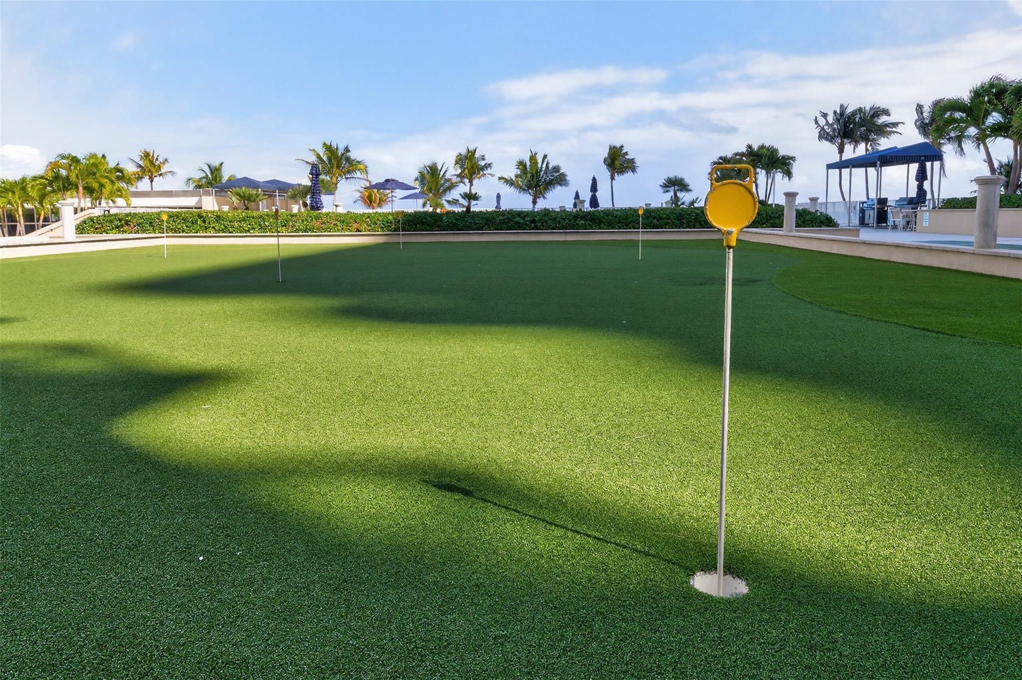 PLAZA EAST - Residential