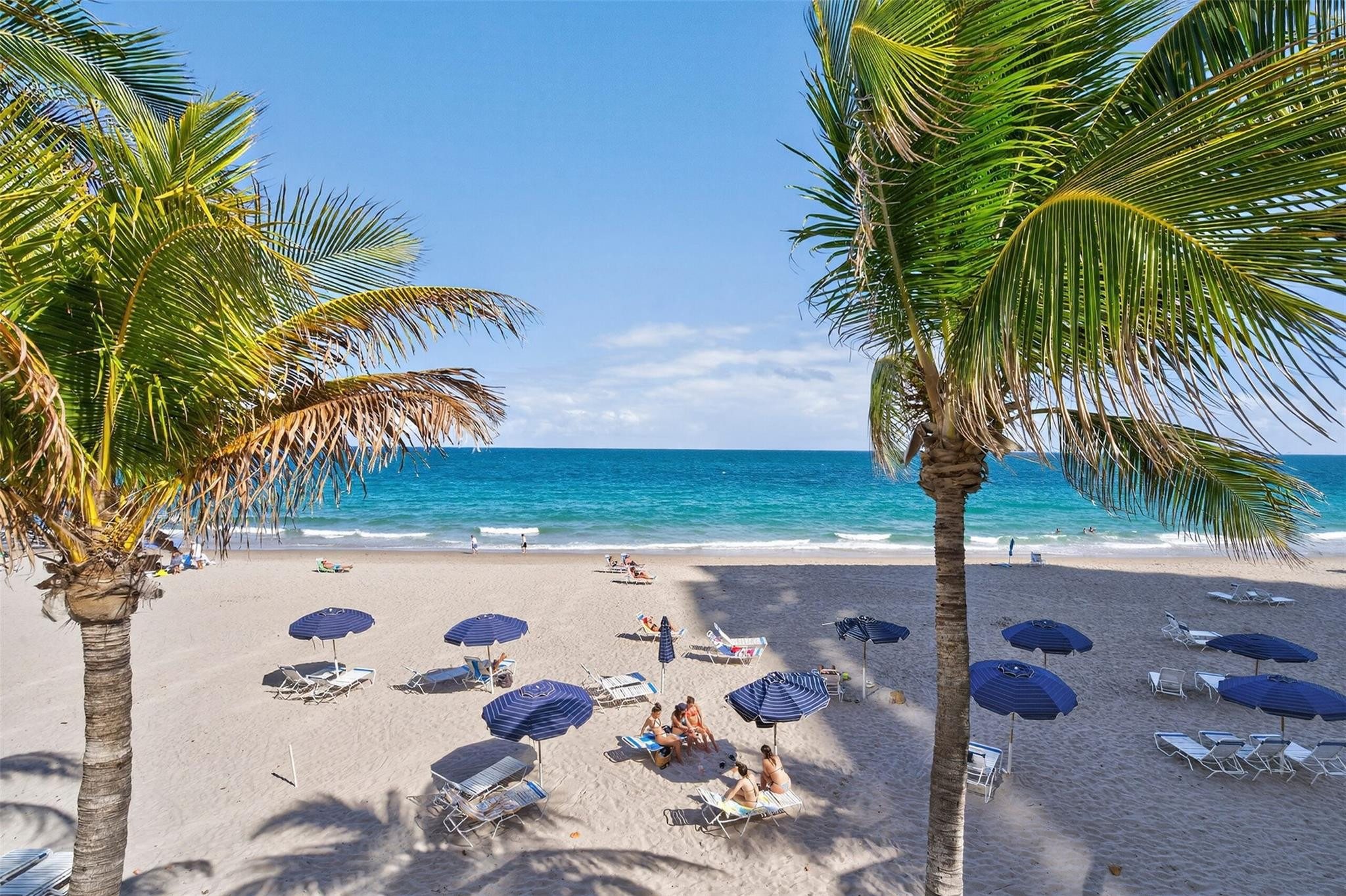 PLAZA EAST - Residential