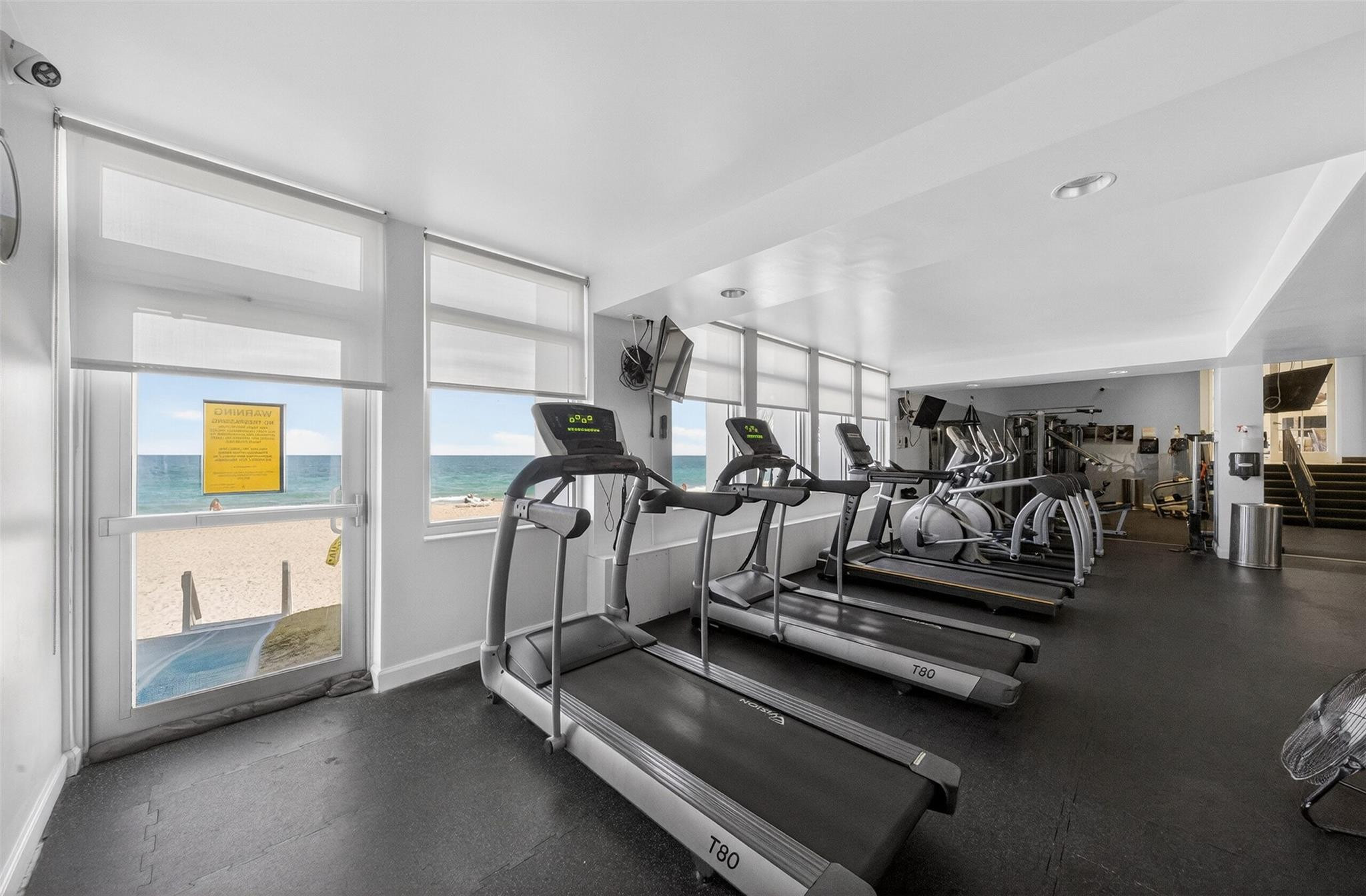 PLAZA EAST - Residential