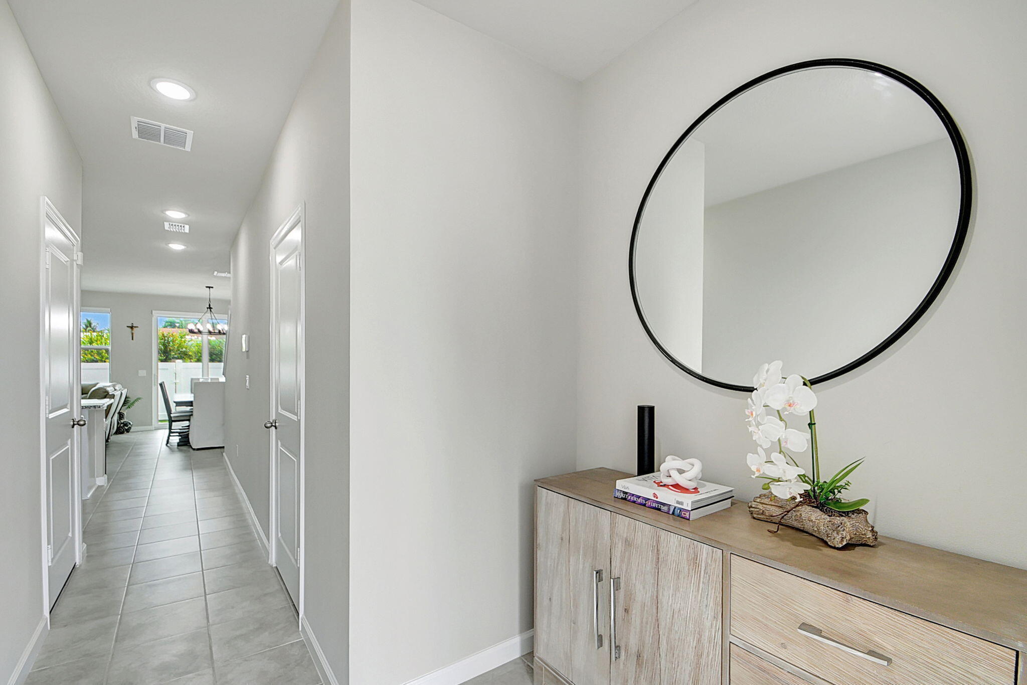 ENCLAVE AT MANGONIA PARK - Residential