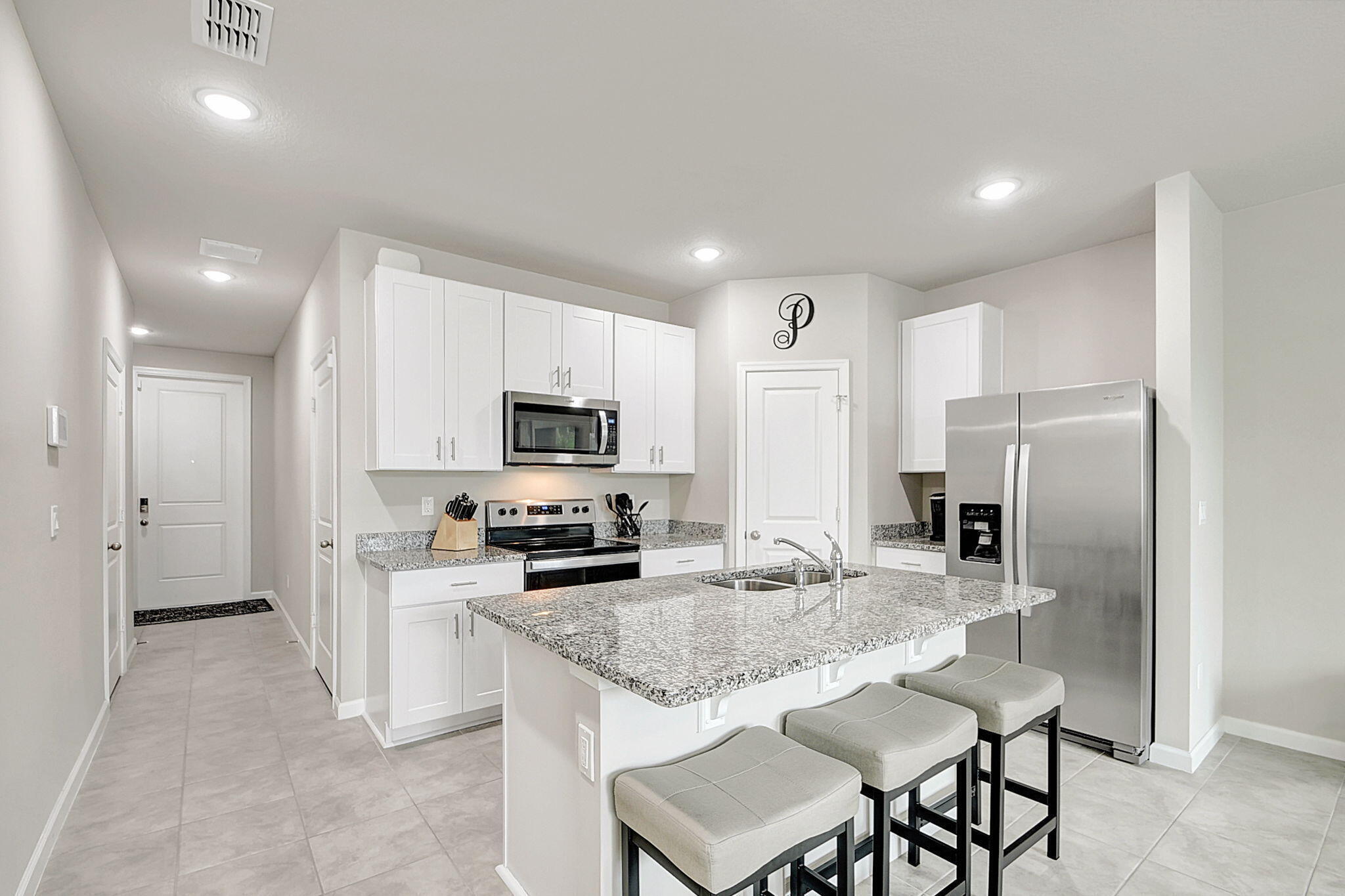 ENCLAVE AT MANGONIA PARK - Residential