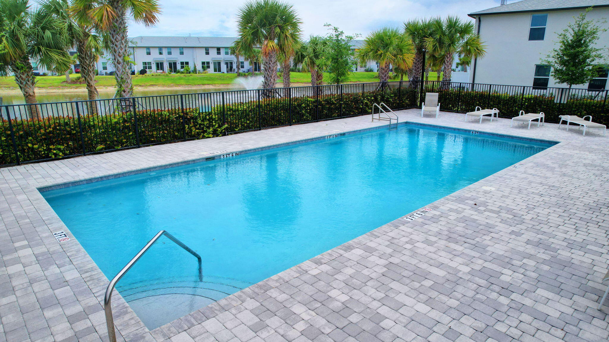 ENCLAVE AT MANGONIA PARK - Residential