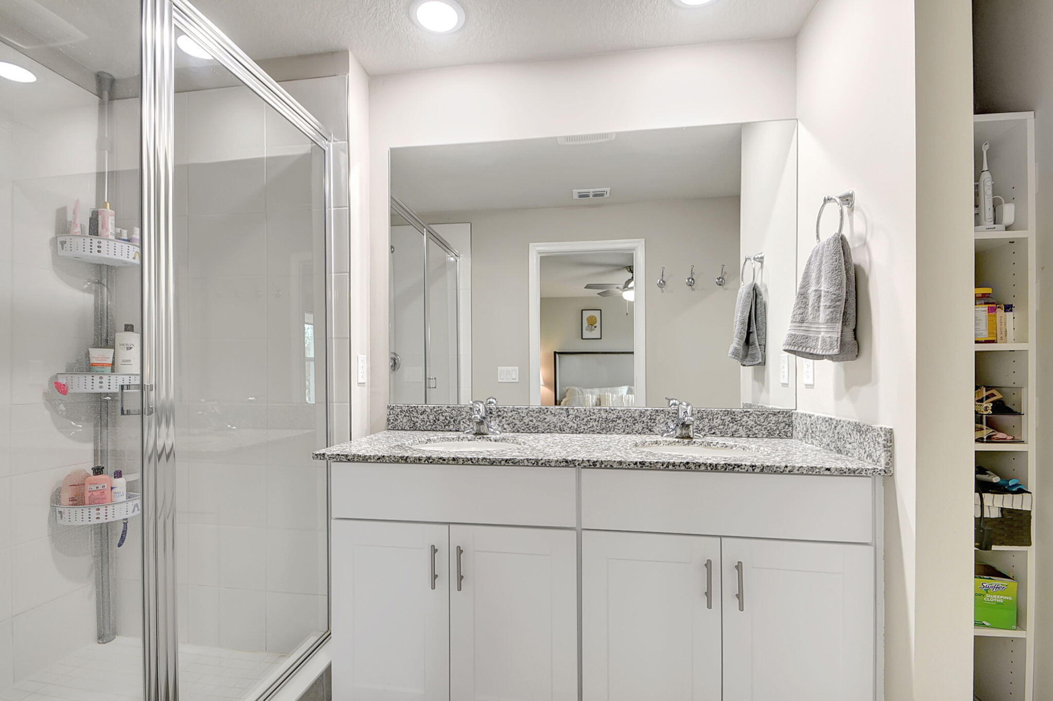 ENCLAVE AT MANGONIA PARK - Residential