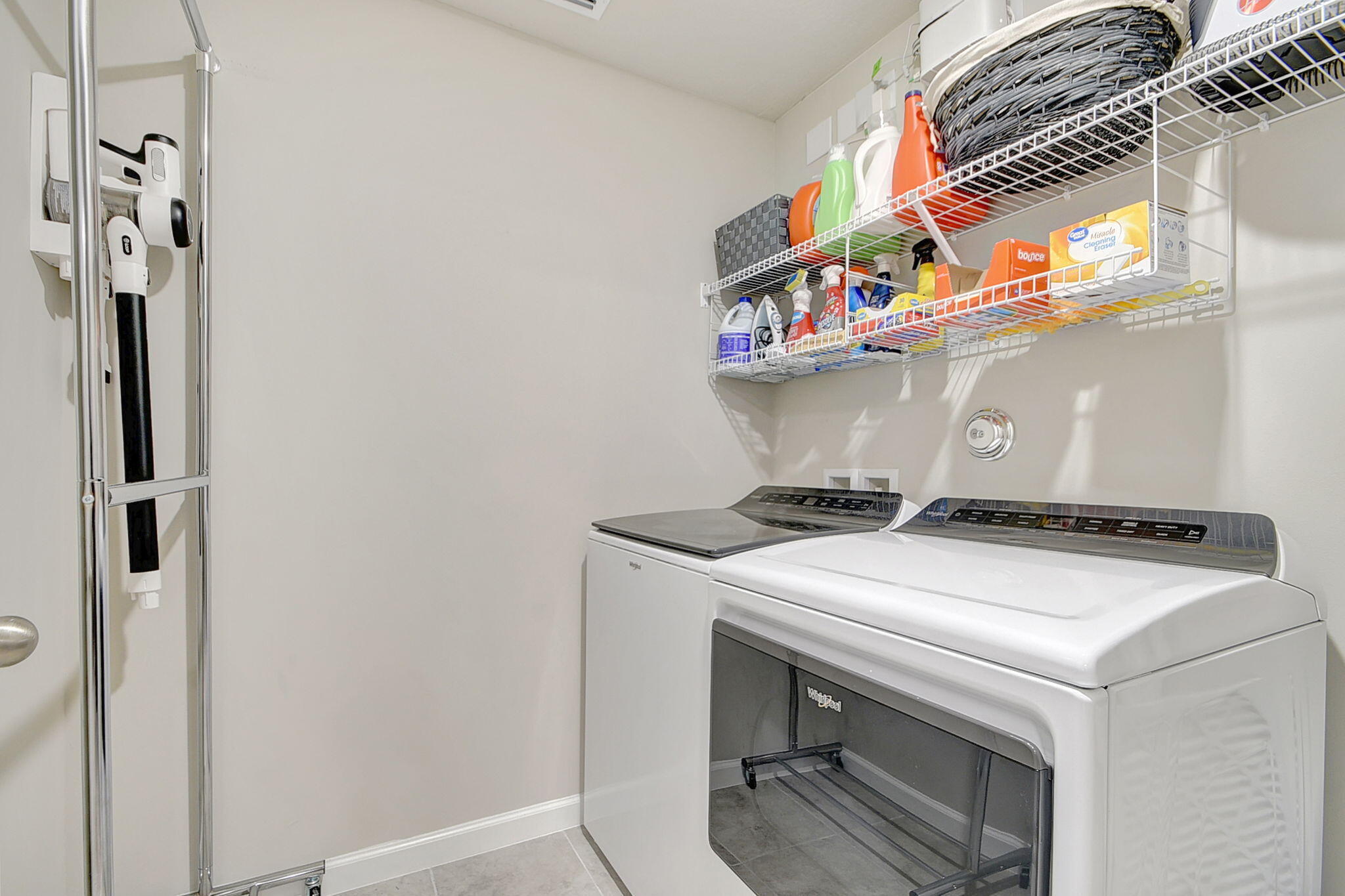 ENCLAVE AT MANGONIA PARK - Residential