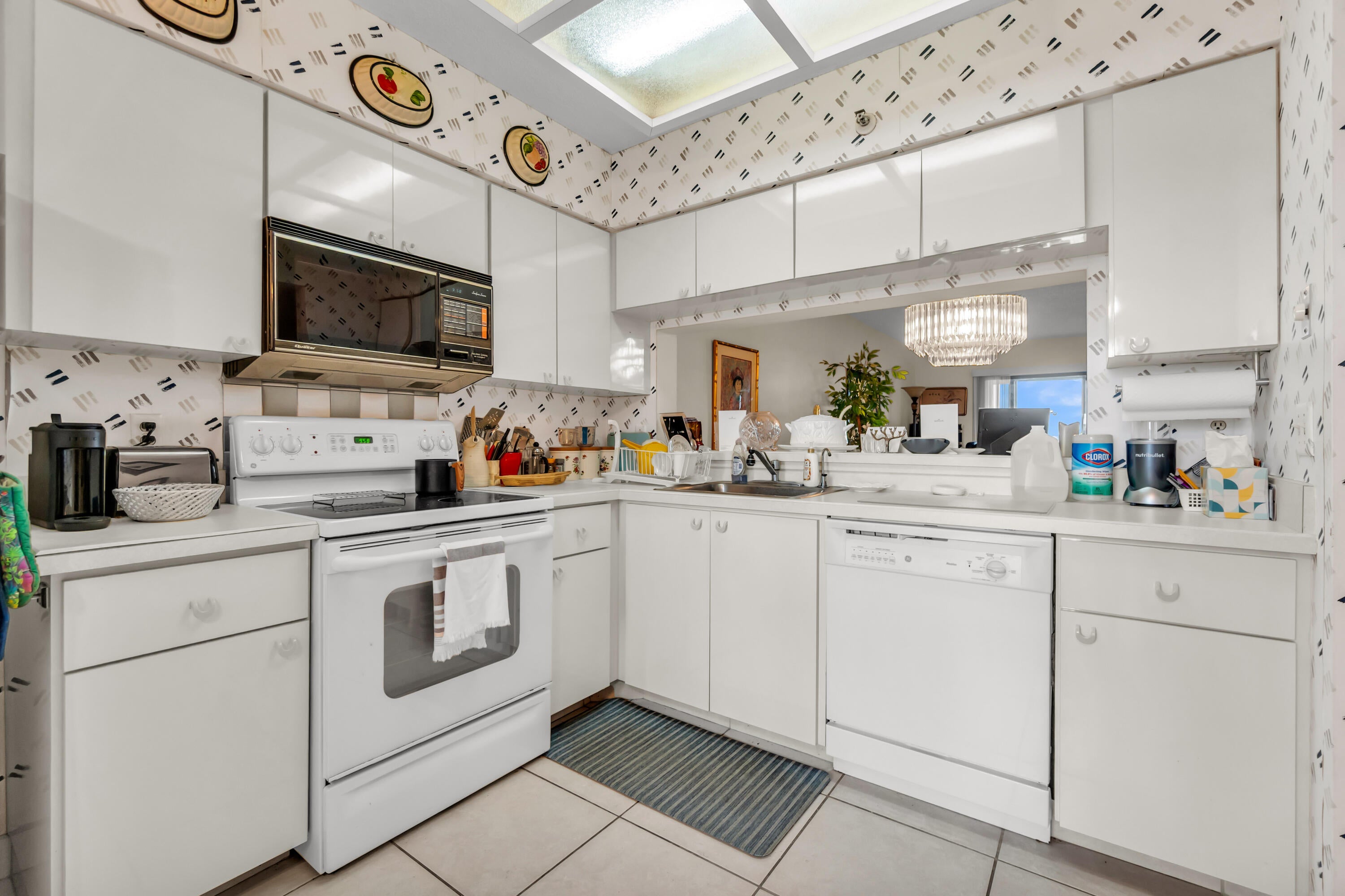 14460 Strathmore Lane 704, Delray Beach, FL, 33446/$110,000 1 14460 Strathmore Lane 704