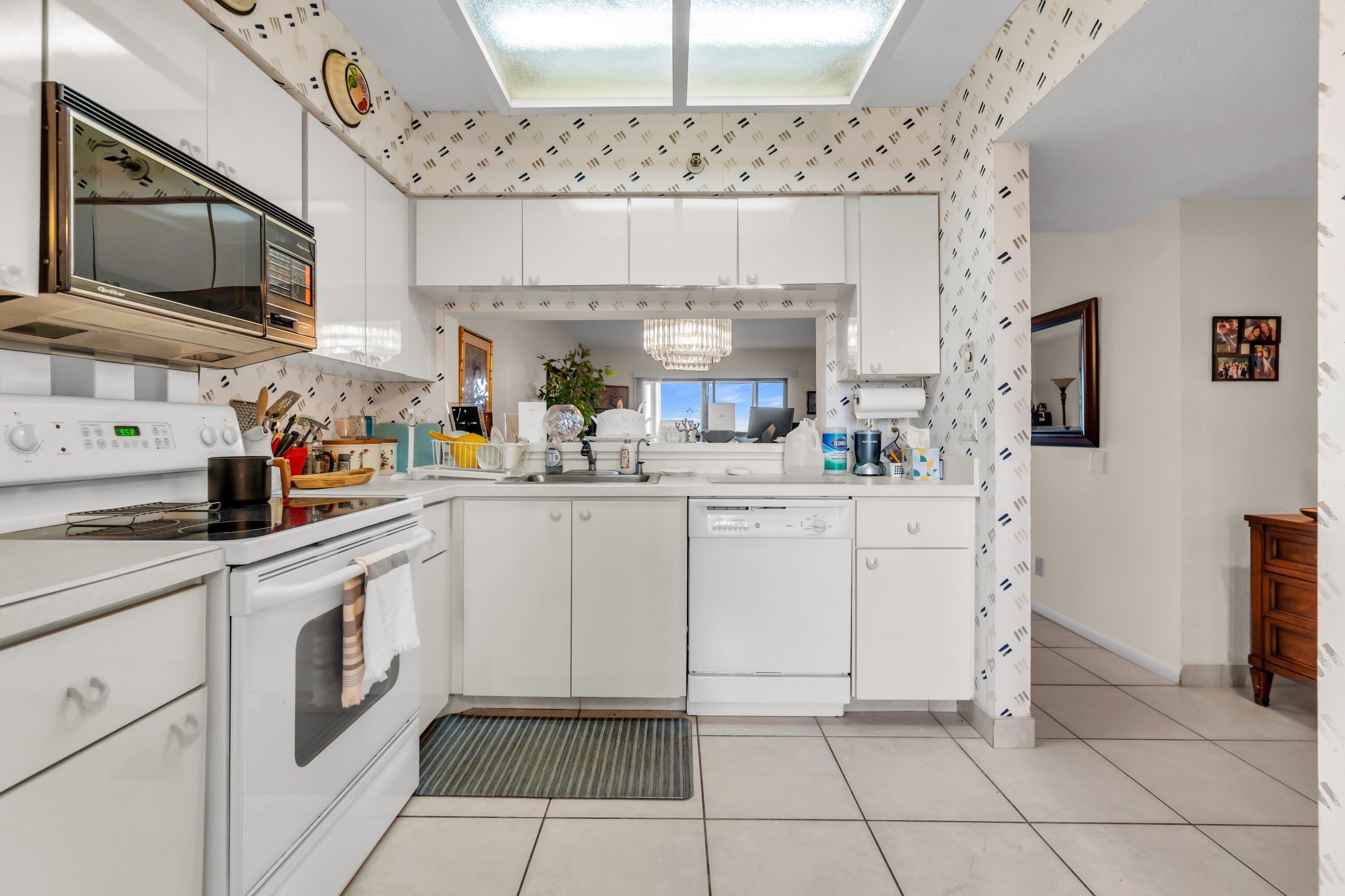 14460 Strathmore Lane 704, Delray Beach, FL, 33446/$110,000 3 14460 Strathmore Lane 704