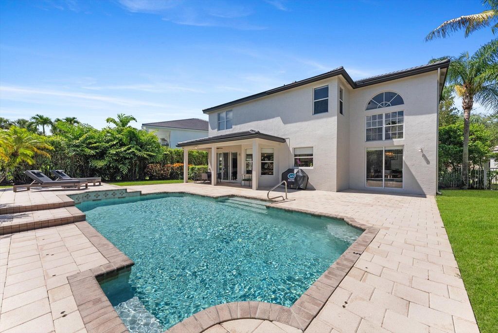 Photo of 19335 Skyridge Circle, Boca Raton, FL 33498 (MLS # R11102042)