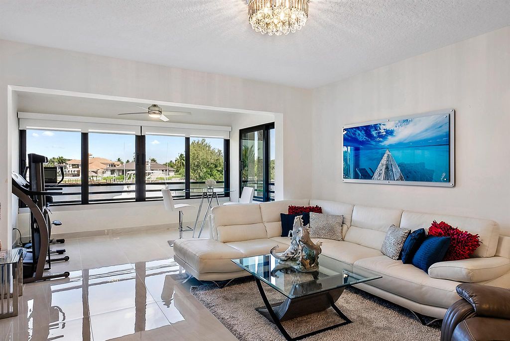 Photo of 925 Oak Harbour Drive, Juno Beach, FL 33408 (MLS # R11036622)