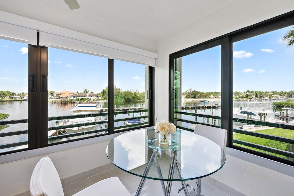 Photo of 925 Oak Harbour Drive, Juno Beach, FL 33408 (MLS # R11036622)