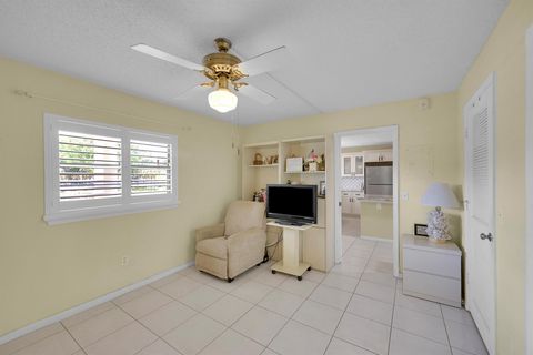 Condominium in Boca Raton FL 9165 14th Street St 25.jpg