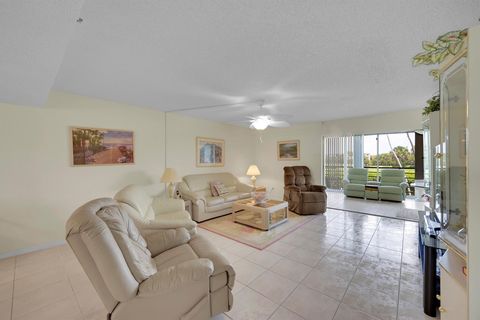 Condominium in Boca Raton FL 9165 14th Street St 14.jpg