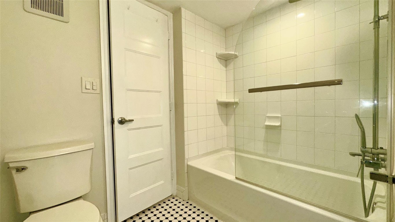 MANOR GROVE VILLAGE 1 - Residential Lease