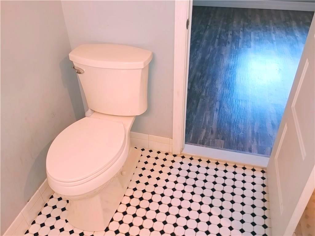 MANOR GROVE VILLAGE 1 - Residential Lease