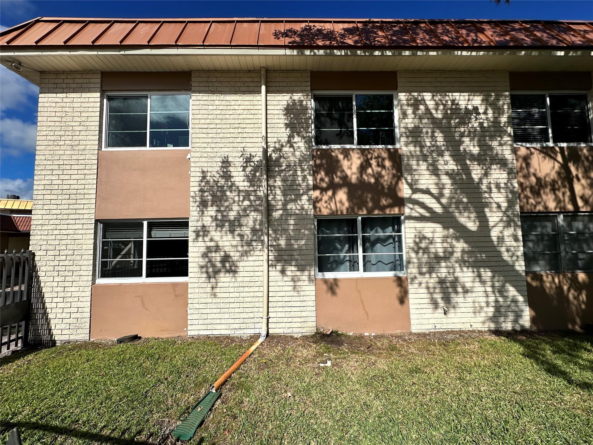 MANOR GROVE VILLAGE 1 - Residential Lease