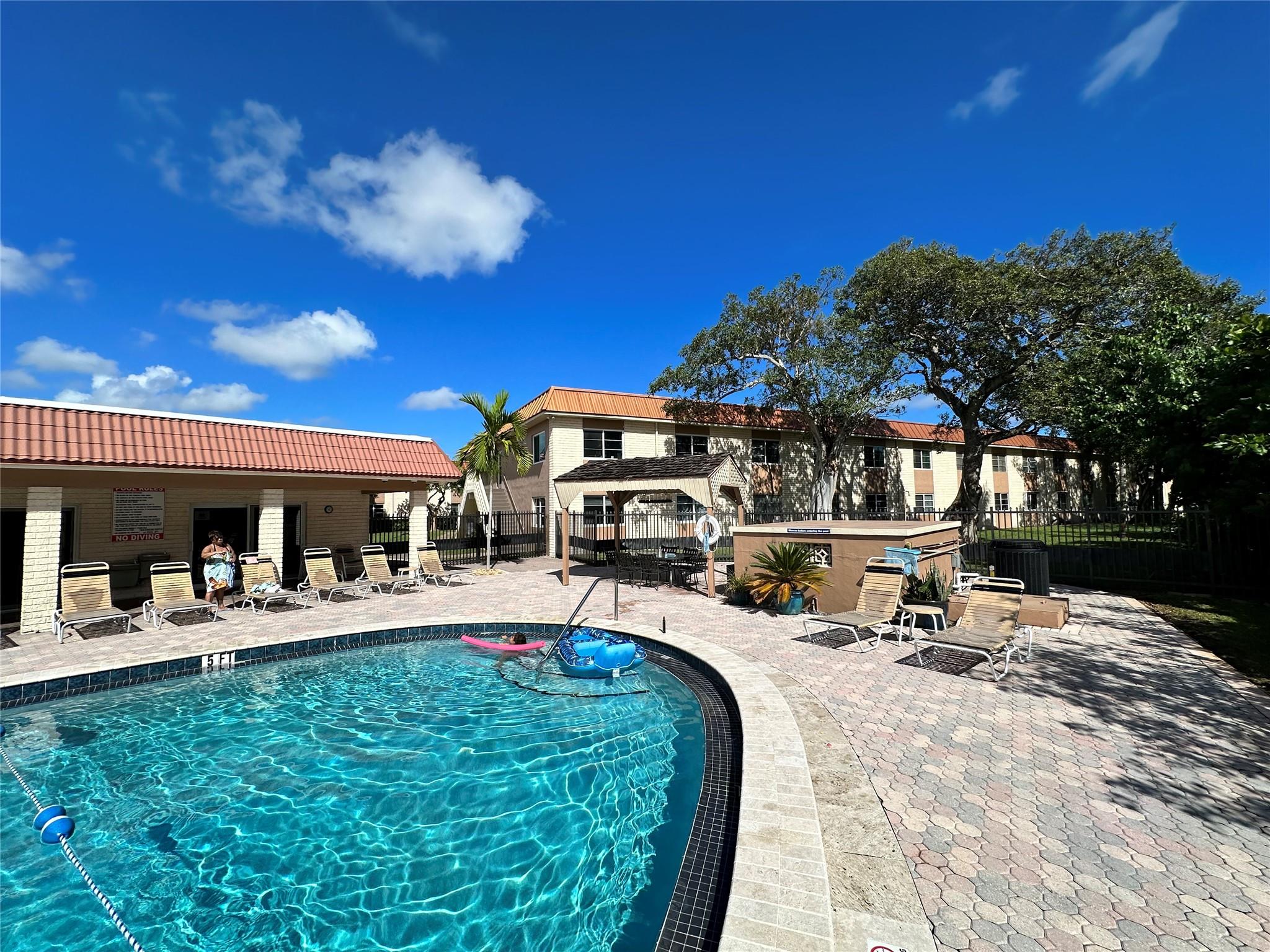 MANOR GROVE VILLAGE 1 - Residential Lease