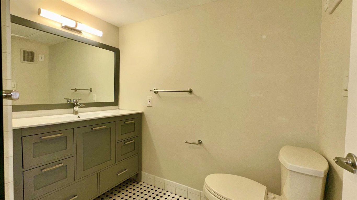 MANOR GROVE VILLAGE 1 - Residential Lease