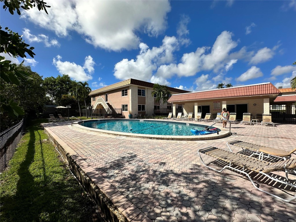 MANOR GROVE VILLAGE 1 - Residential Lease