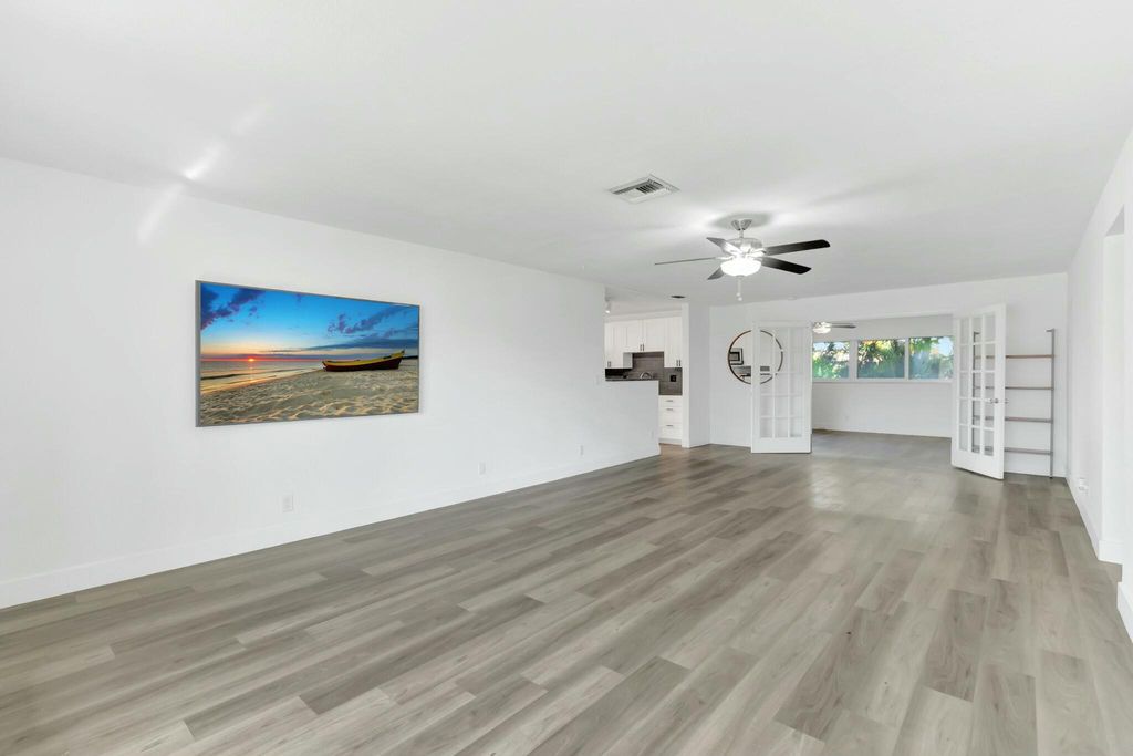 Photo of 1211 SW 26th Avenue, Boynton Beach, FL 33426 (MLS # R11073060)