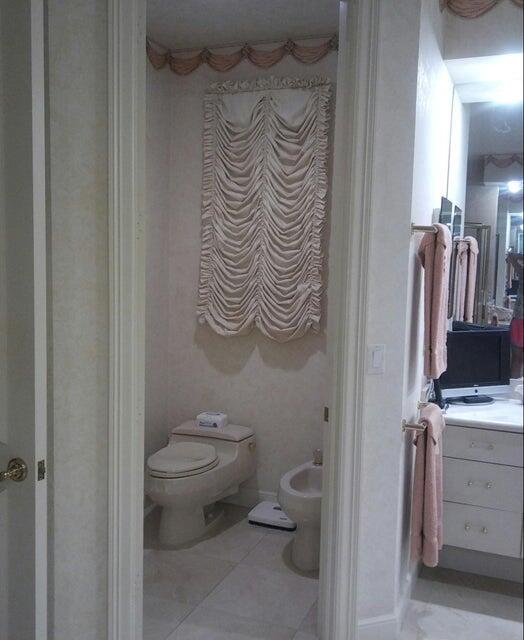 BROKEN SOUND COUNTRY CLUB - Residential