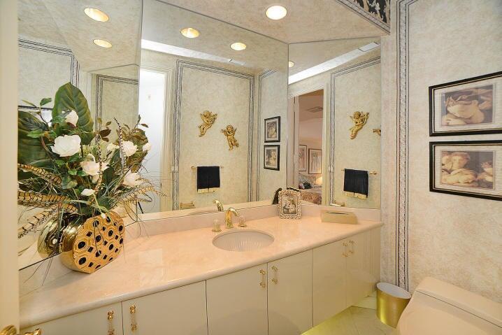 BROKEN SOUND COUNTRY CLUB - Residential