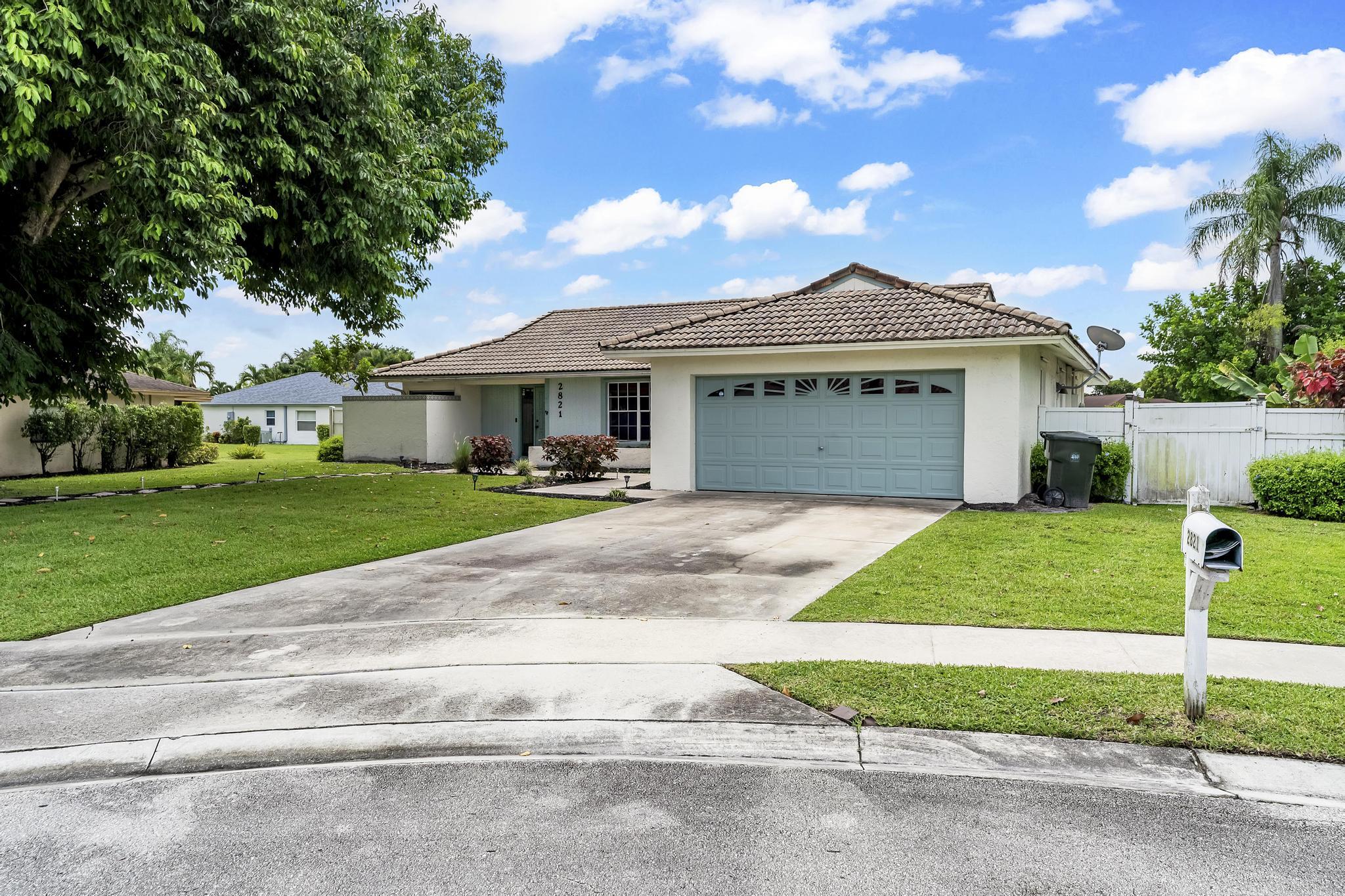 2821 Belmore Court