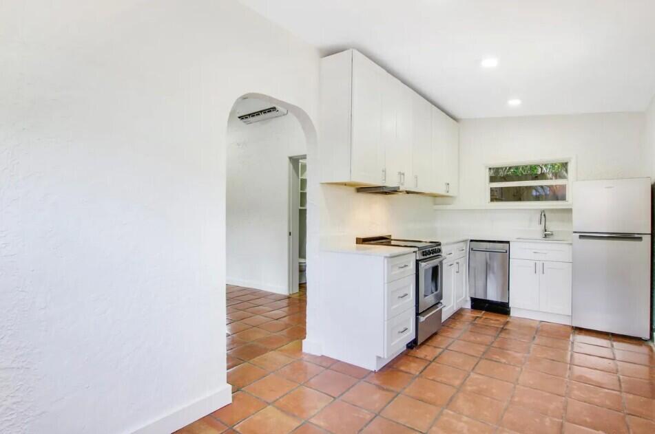 FLAMINGO PARK - Residential Income