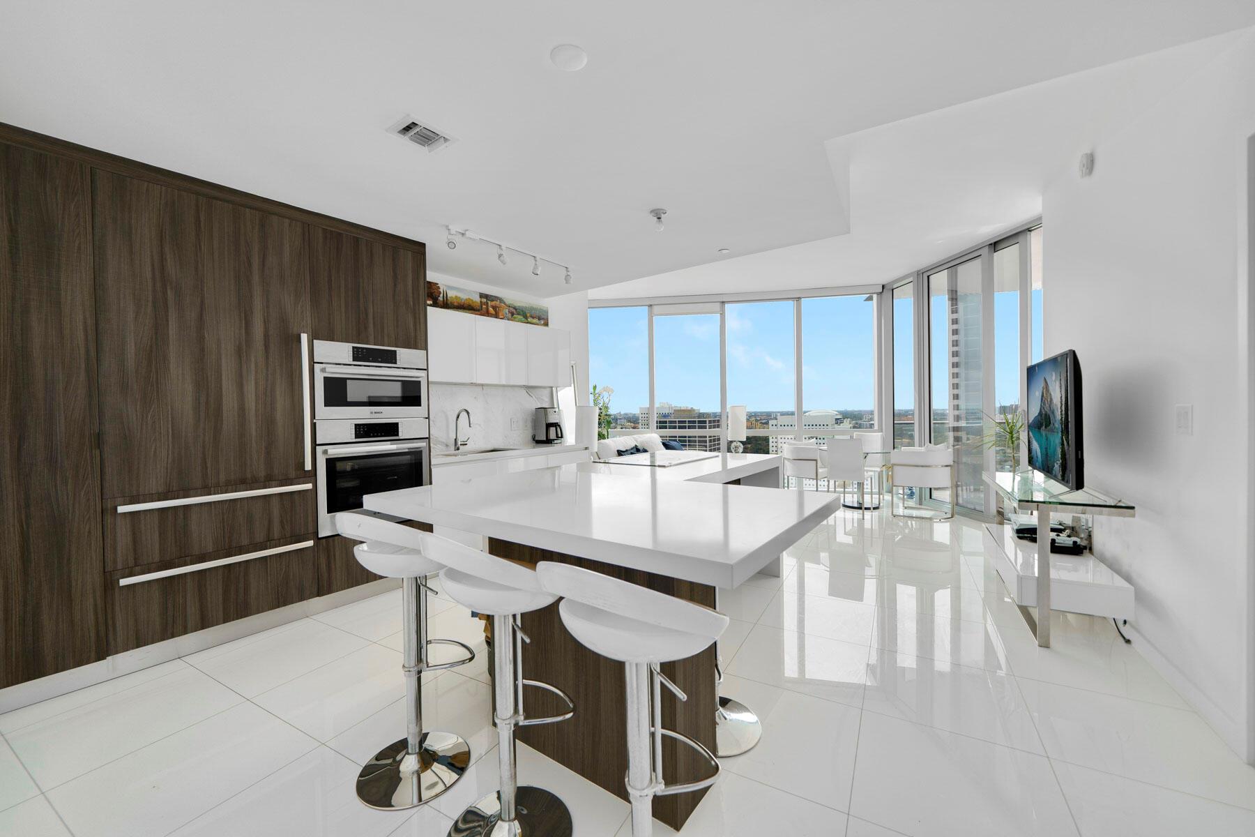 851 NE 1st Avenue 2410