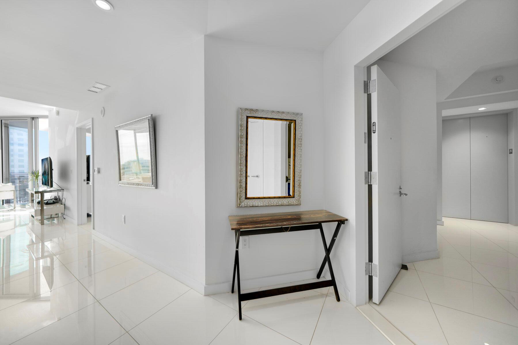 PARAMOUNT MIAMI WORLDCENT - Residential