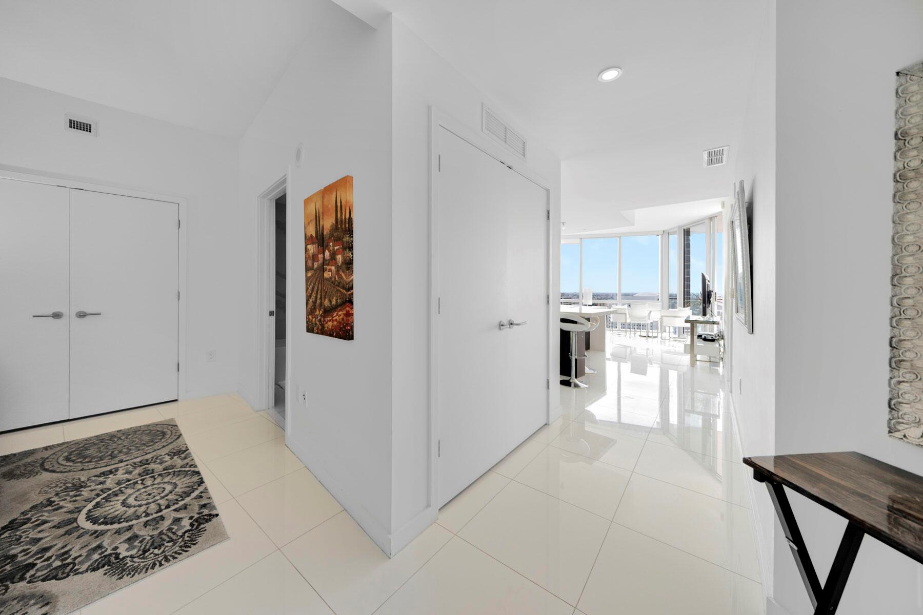 PARAMOUNT MIAMI WORLDCENT - Residential