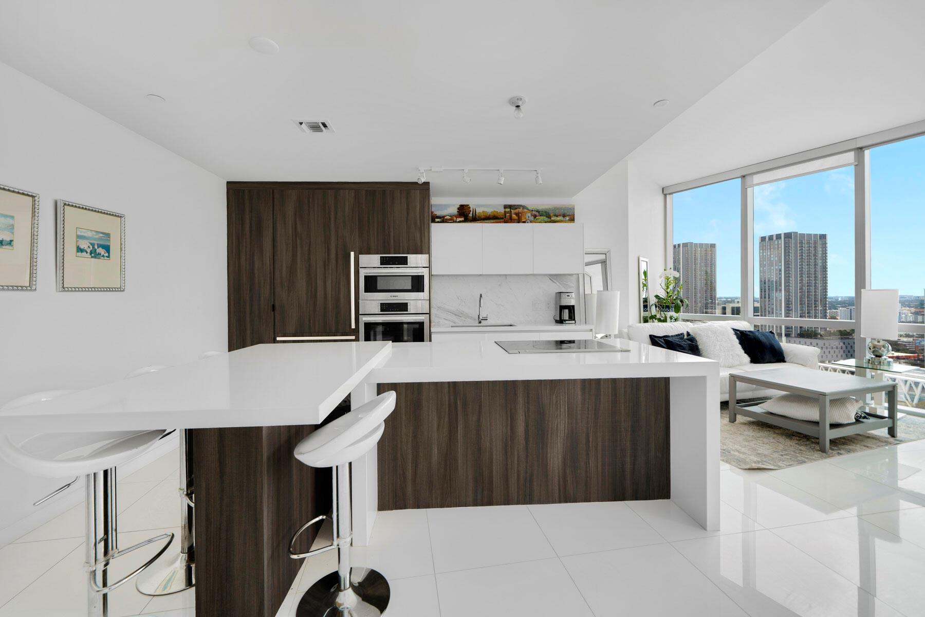 PARAMOUNT MIAMI WORLDCENT - Residential