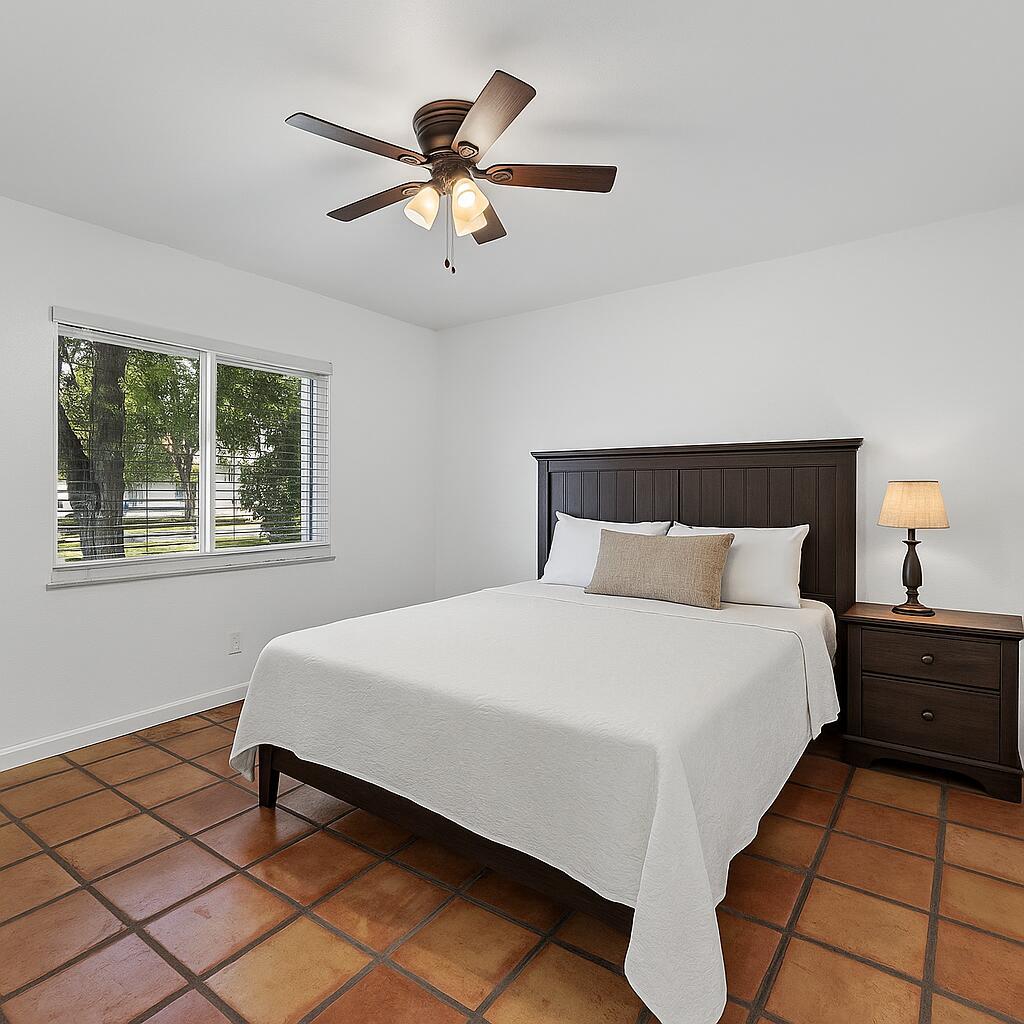 PORT ST LUCIE SECTION 50 - Residential Lease