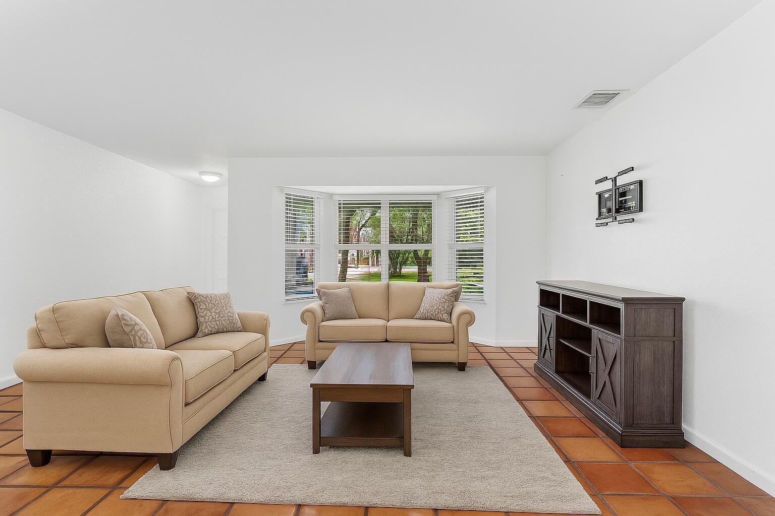 PORT ST LUCIE SECTION 50 - Residential Lease