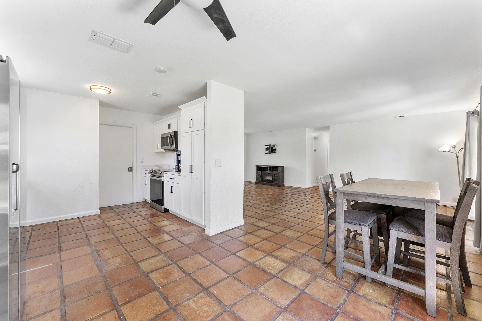 PORT ST LUCIE SECTION 50 - Residential Lease