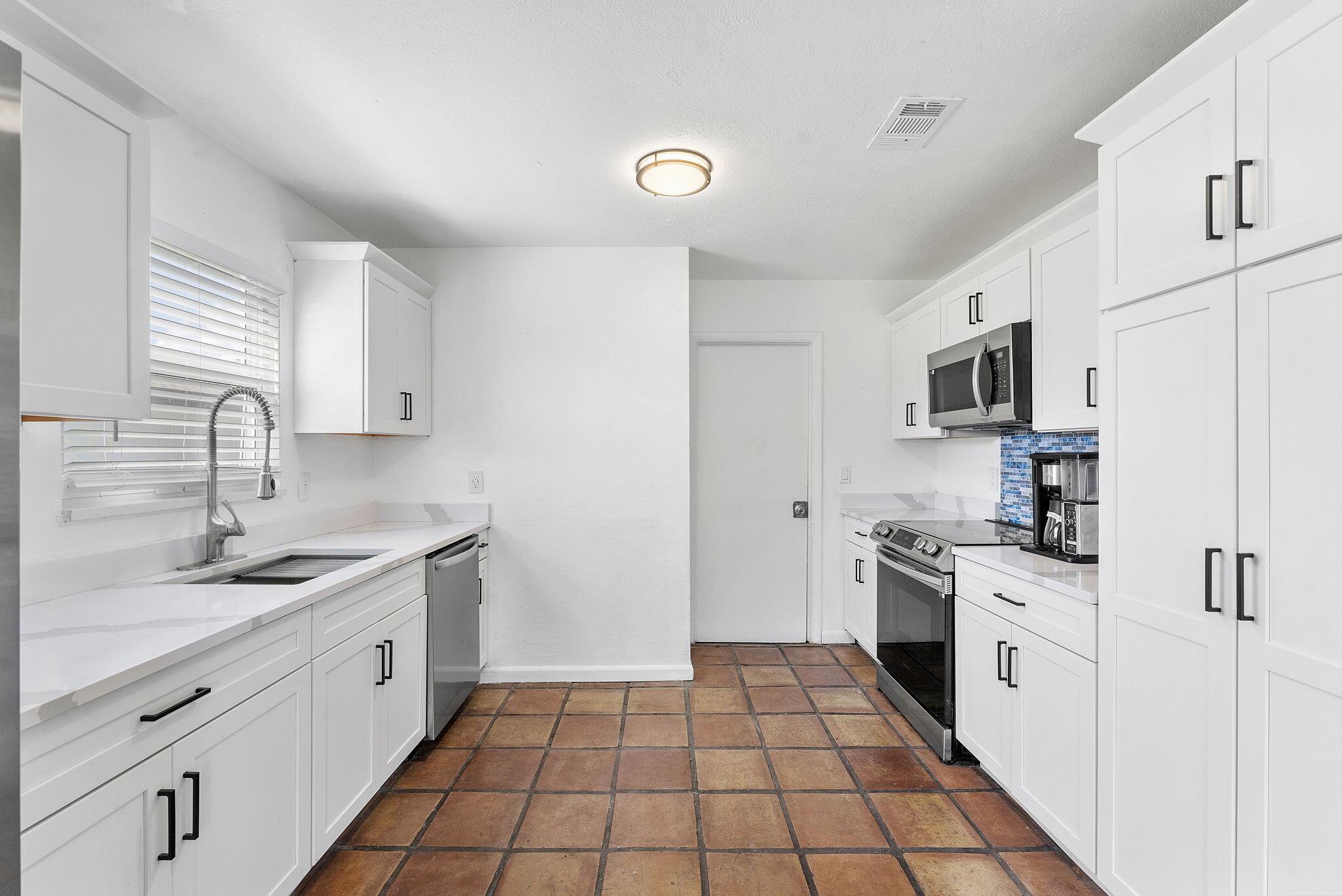 PORT ST LUCIE SECTION 50 - Residential Lease