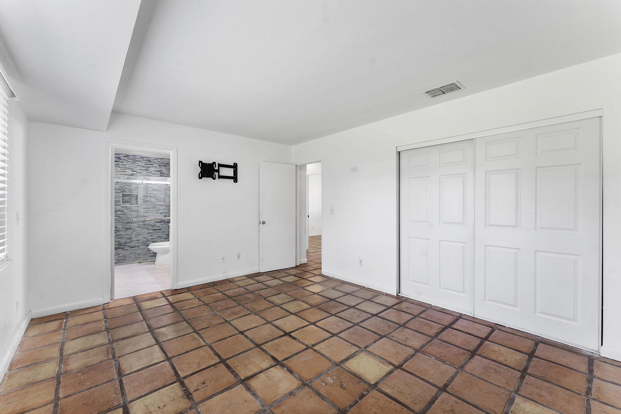 PORT ST LUCIE SECTION 50 - Residential Lease